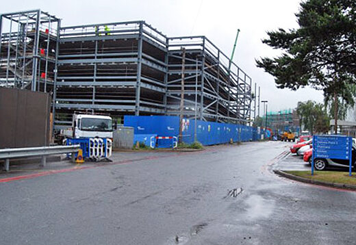large scaffolding contractor
